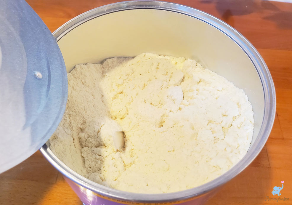 open can of babys only a2 organic infant formula