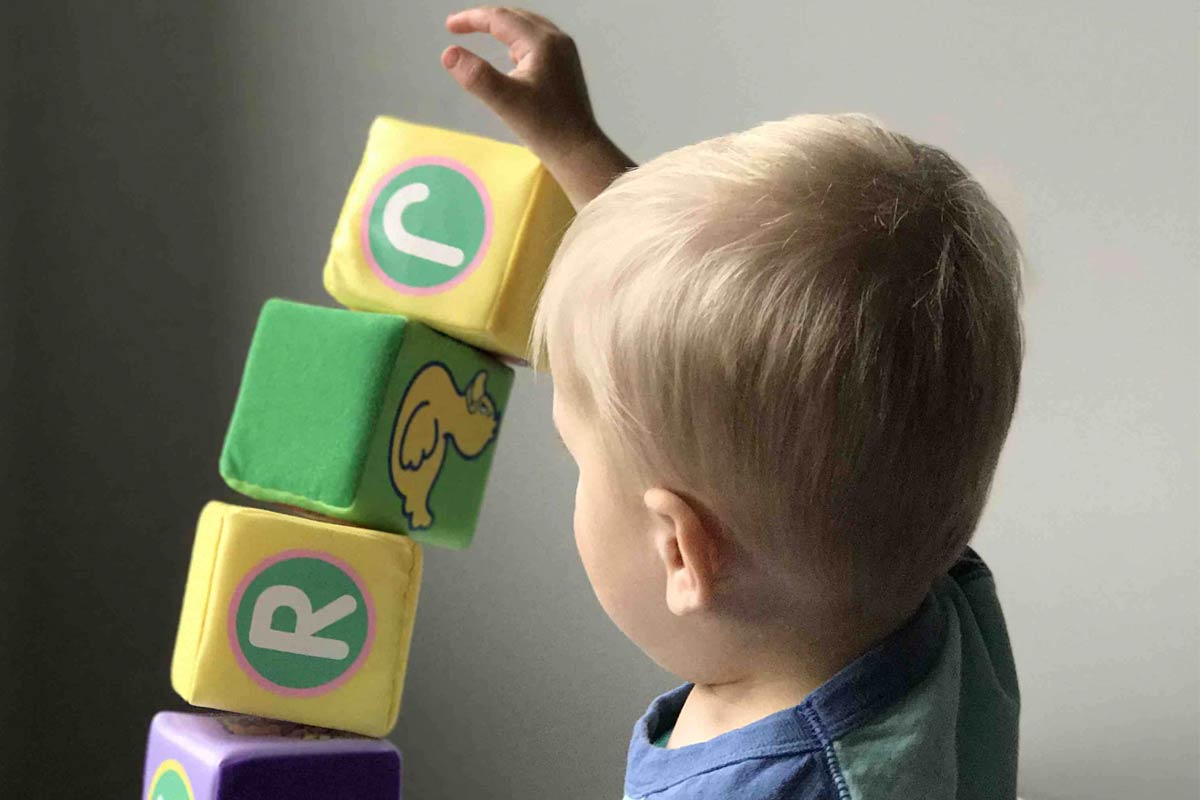 early signs of autism babies toddlers