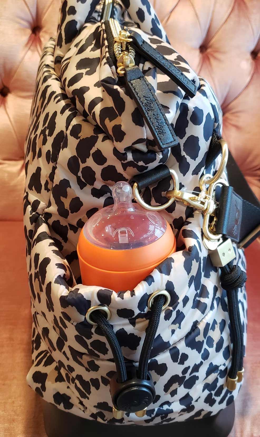 bottle pocket on the itzy ritzy dream weekender diaper bag