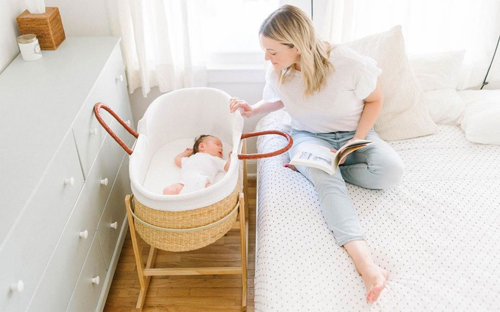 moses basket safety stand