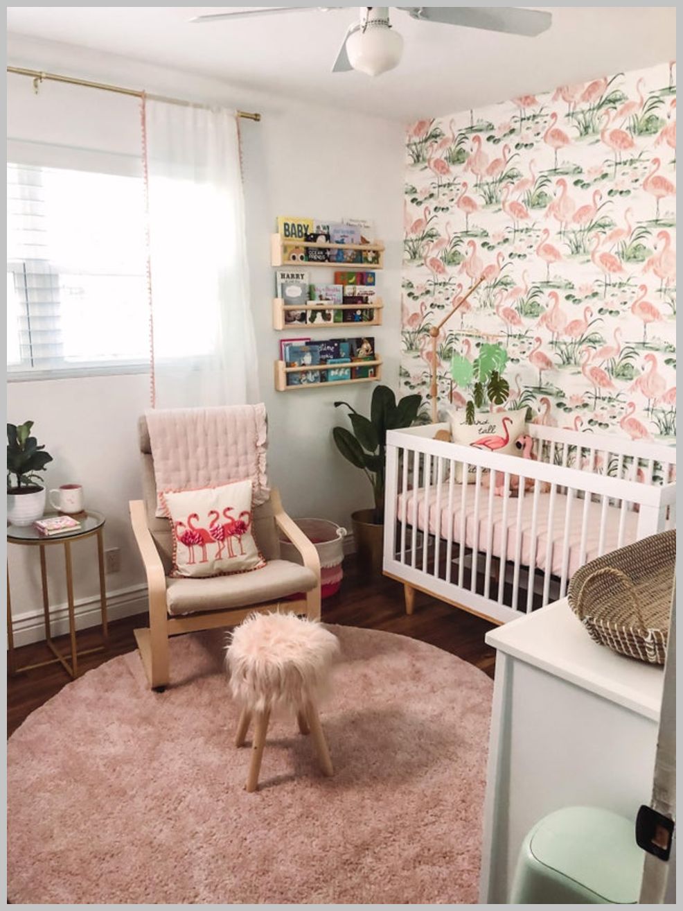 Image 1/2 nursery animal theme
