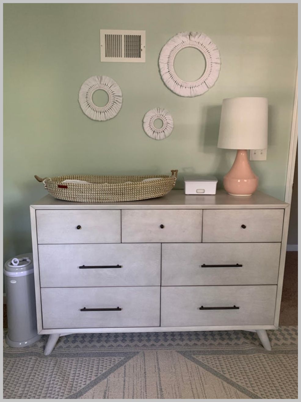 Image 2/3 gender neutral nursery theme
