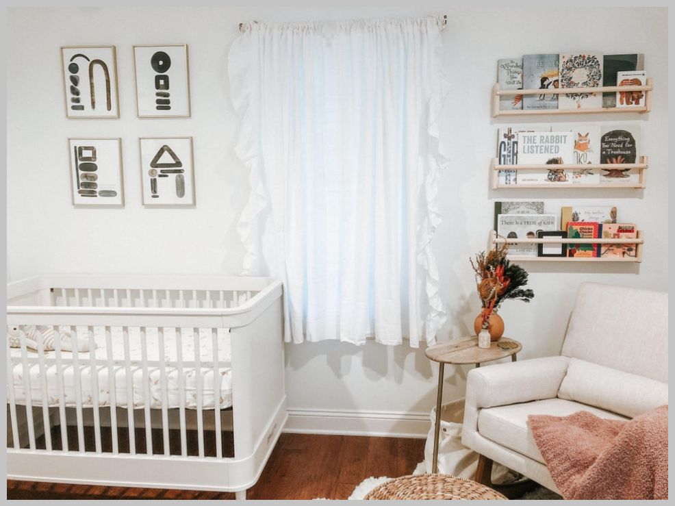 Image 2/3 gender neutral nursery theme