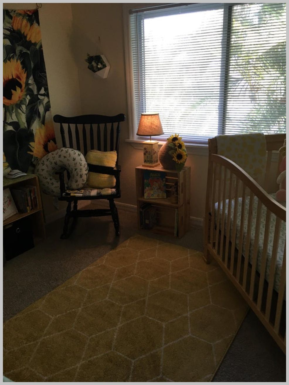 Image 2/3 nature nursery theme